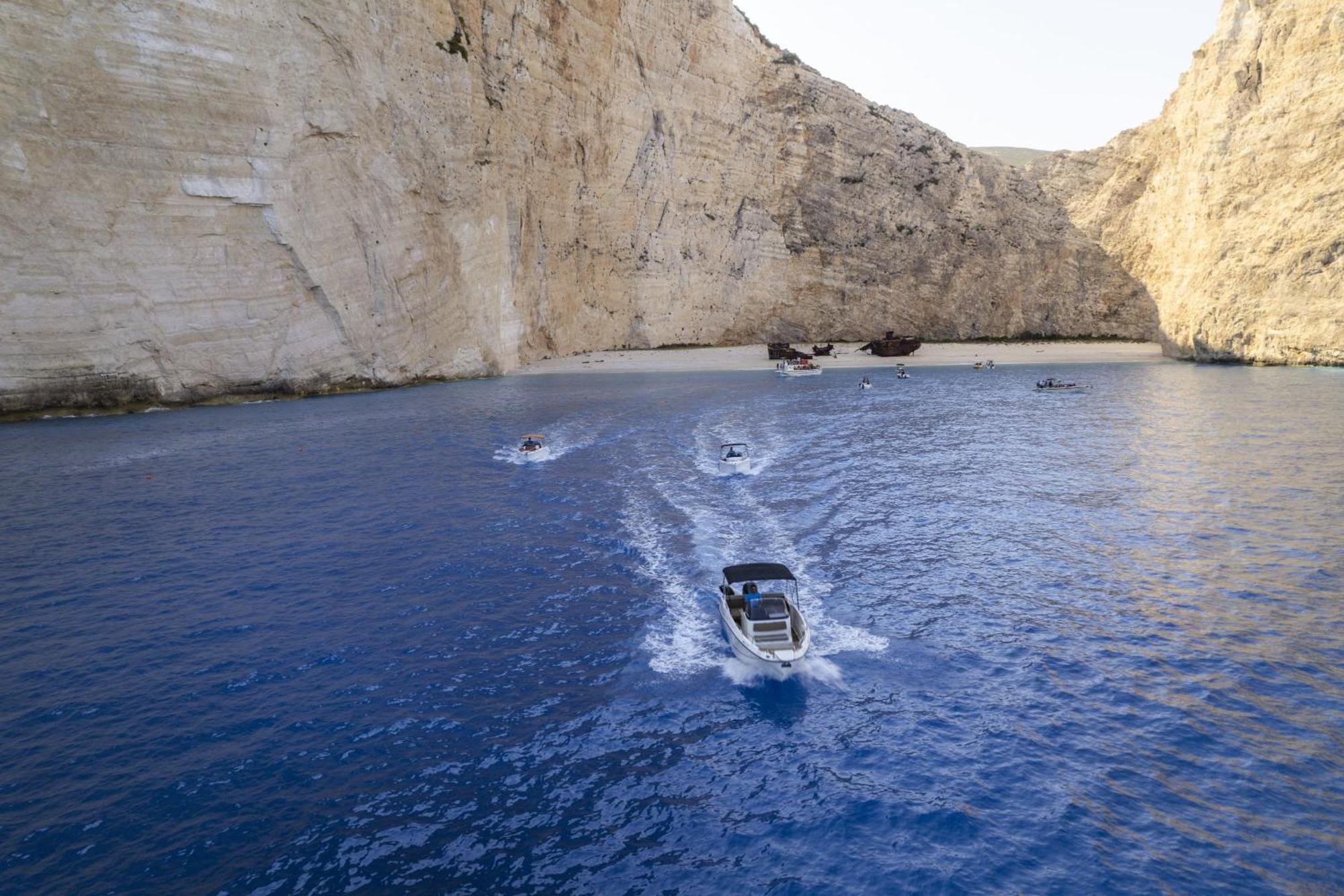 The Sall Suites Complex B - Iconic Sea Views, By Zantewize Ayos Nikolaos Dış mekan fotoğraf